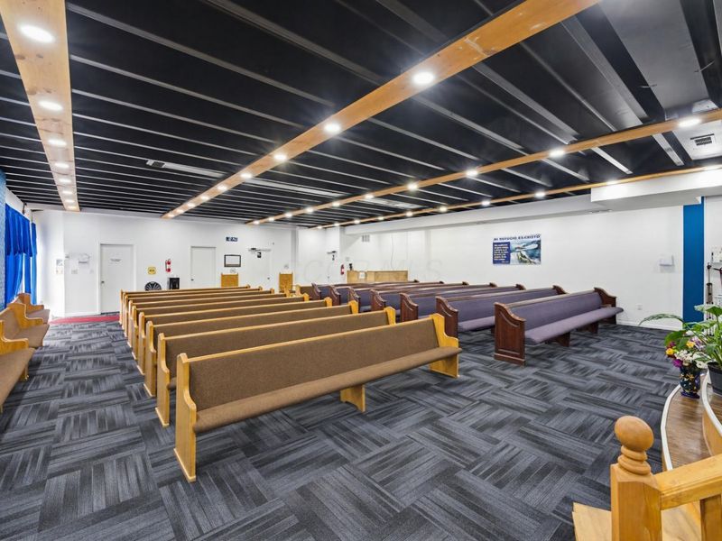 2060 Brentnell Avenue , Columbus, OH 43219 Photo 19