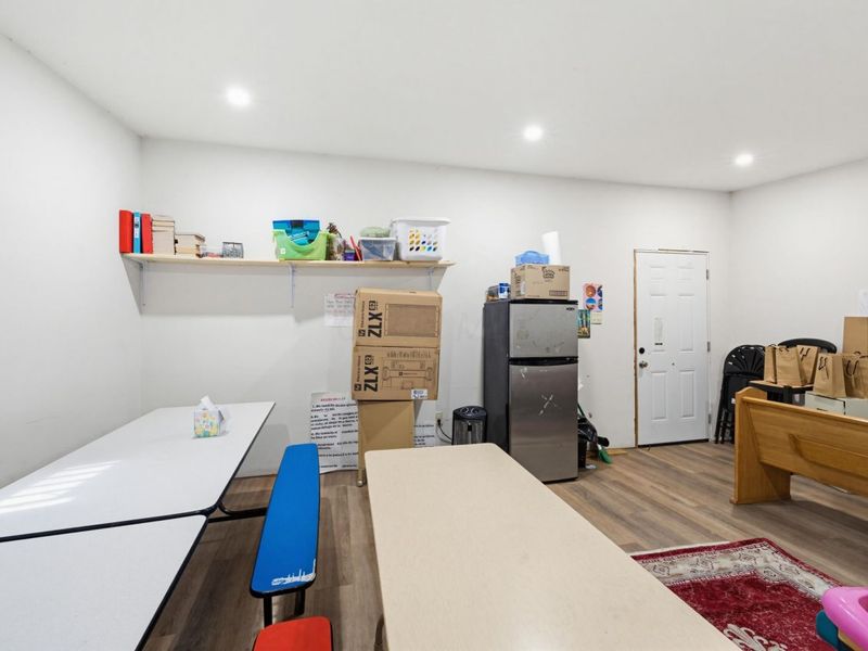 2060 Brentnell Avenue , Columbus, OH 43219 Photo 29