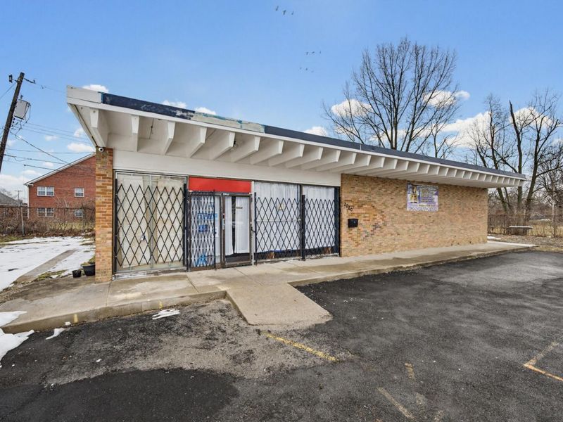 2060 Brentnell Avenue , Columbus, OH 43219 Photo 9