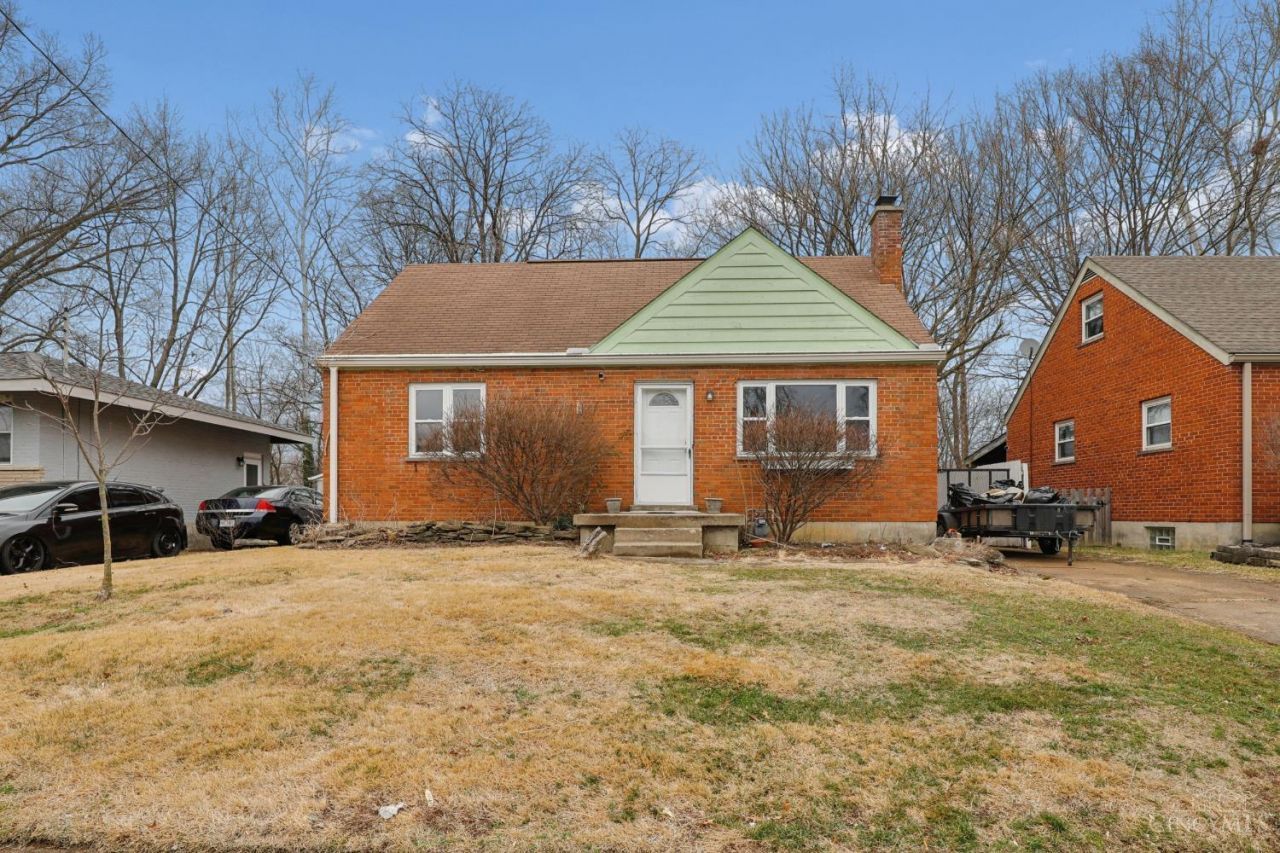 7122 Bluecrest Drive, Anderson Twp, OH 45230 Main Photo