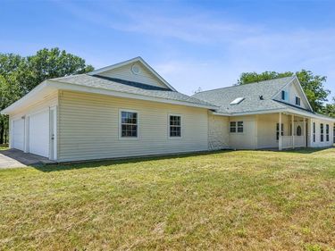 549 W Paloma Court, Fort Worth, TX 76108