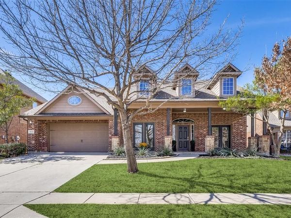 10121 Waverly Lane, Fort Worth, TX 76244