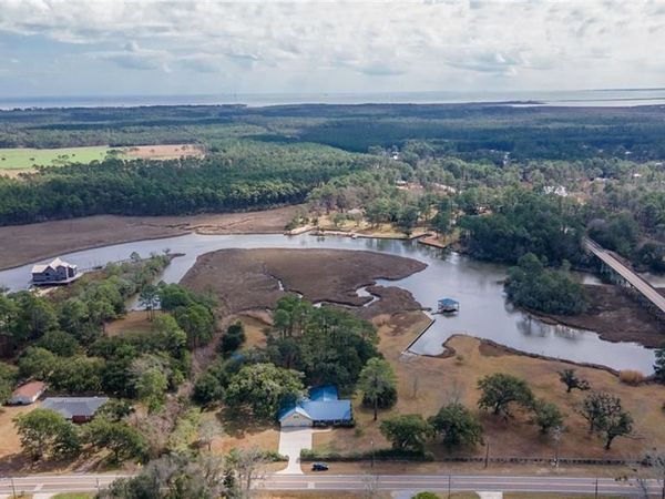 15025 Bellingrath Road, Coden, AL 36523