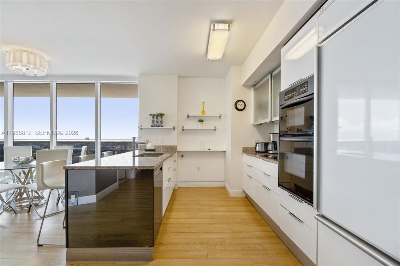 1830 S Ocean Dr, Unit 3906, Hallandale Beach, FL 33009 Photo