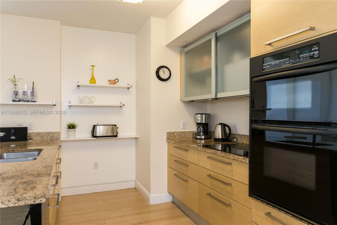 1830 S Ocean Dr, Unit 3906, Hallandale Beach, FL 33009 Photo