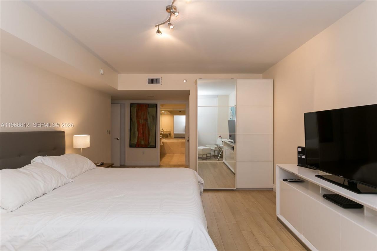 1830 S Ocean Dr, Unit 3906, Hallandale Beach, FL 33009 Photo