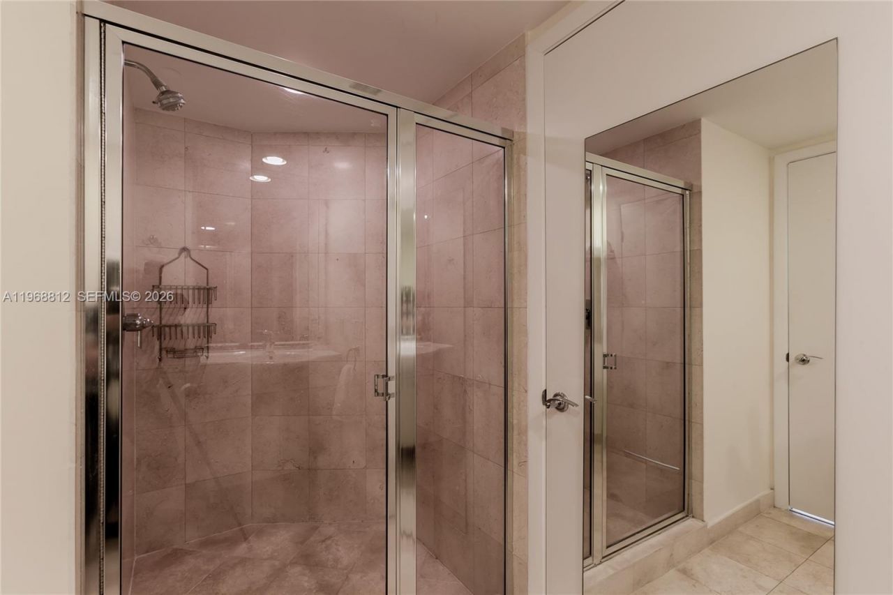 1830 S Ocean Dr, Unit 3906, Hallandale Beach, FL 33009 Photo