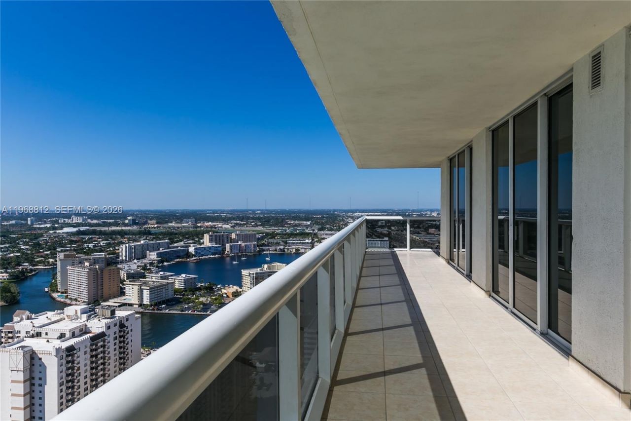 1830 S Ocean Dr, Unit 3906, Hallandale Beach, FL 33009 Photo