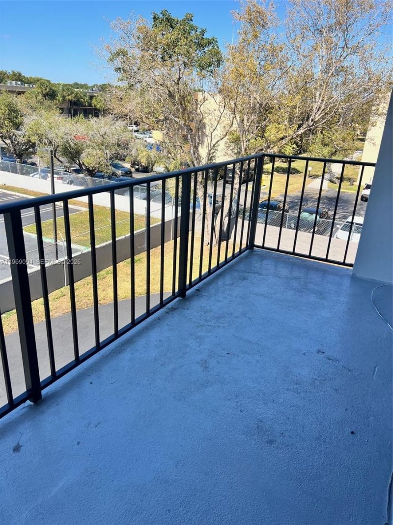 10431 N Kendall Dr , Unit D314, Miami, FL 33176 Photo