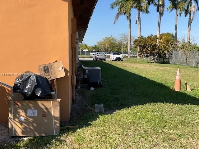 12500 SW 43rd St, Unit R1, Miami, FL 33175 Photo