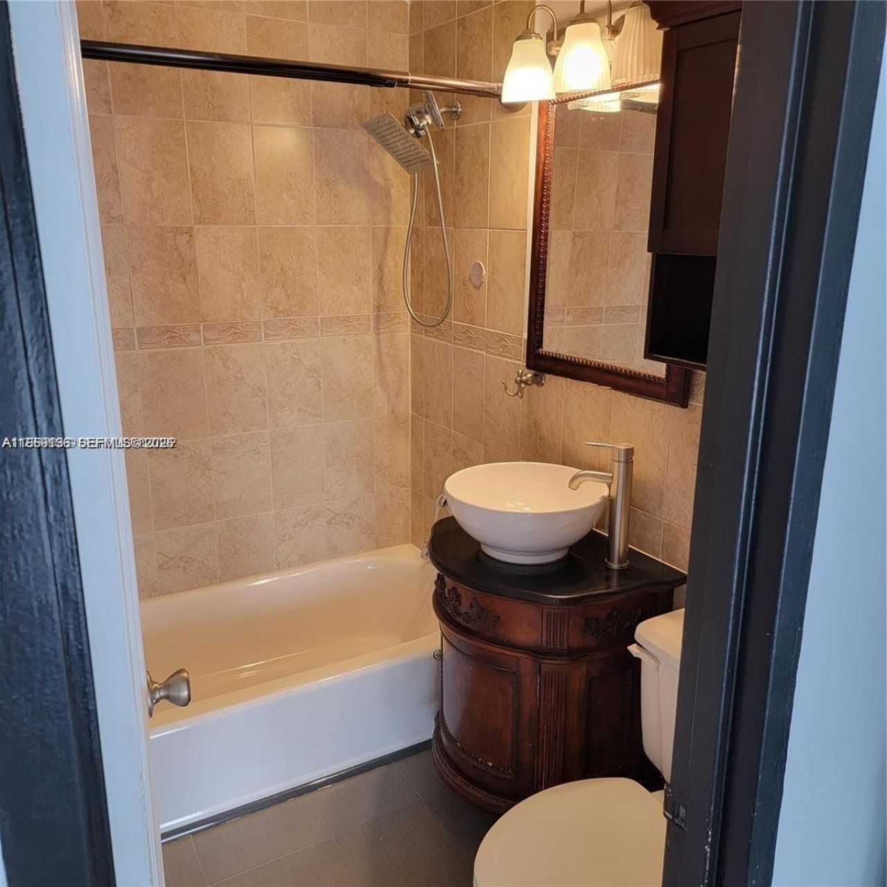 880 NE 69th St, Unit 4L, Miami, FL 33138 Photo