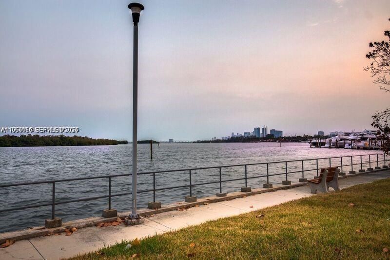 880 NE 69th St, Unit 4L, Miami, FL 33138 Photo