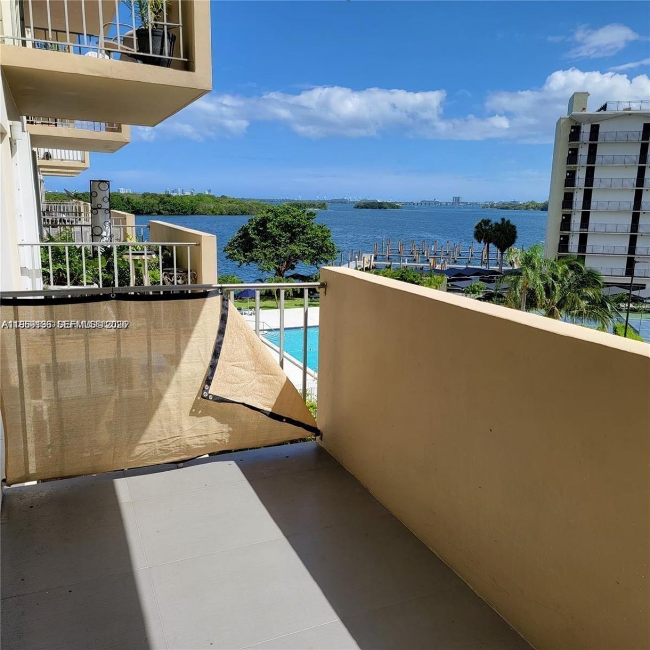 880 NE 69th St, Unit 4L, Miami, FL 33138 Photo