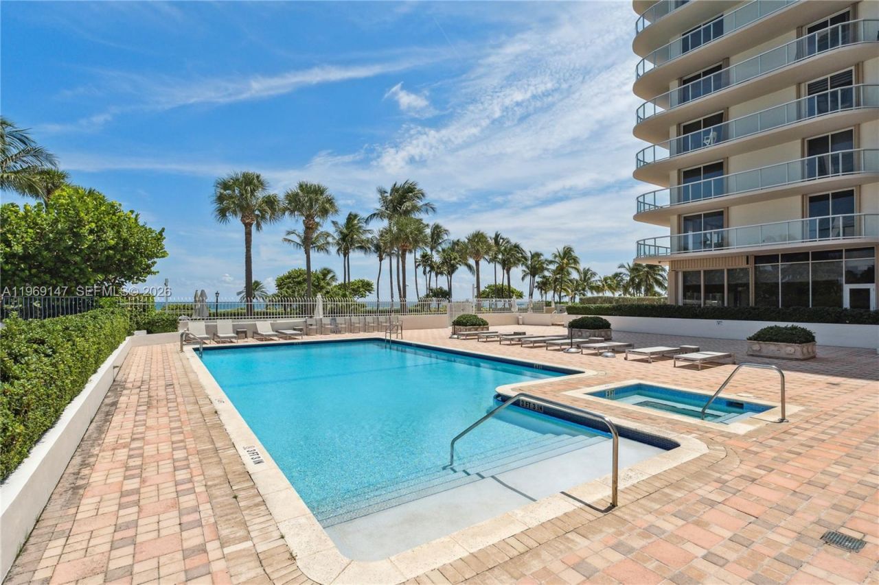 8855 Collins Ave, Unit 4B, Surfside, FL 33154 Photo