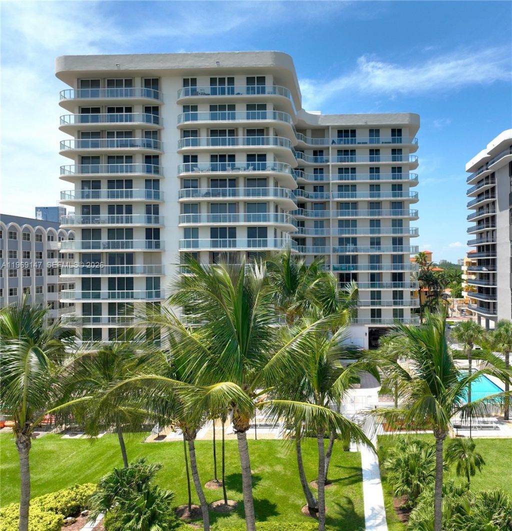 8855 Collins Ave, Unit 4B, Surfside, FL 33154 Photo