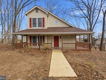 109 HILLTOP COURT, CROSS JUNCTION, VA 22625