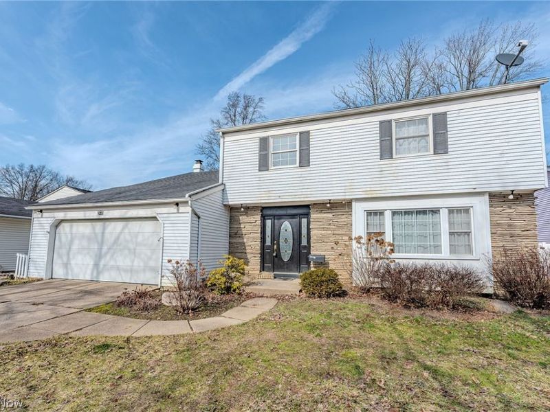 920 Howard Street, Elyria, OH 44035 Photo 1