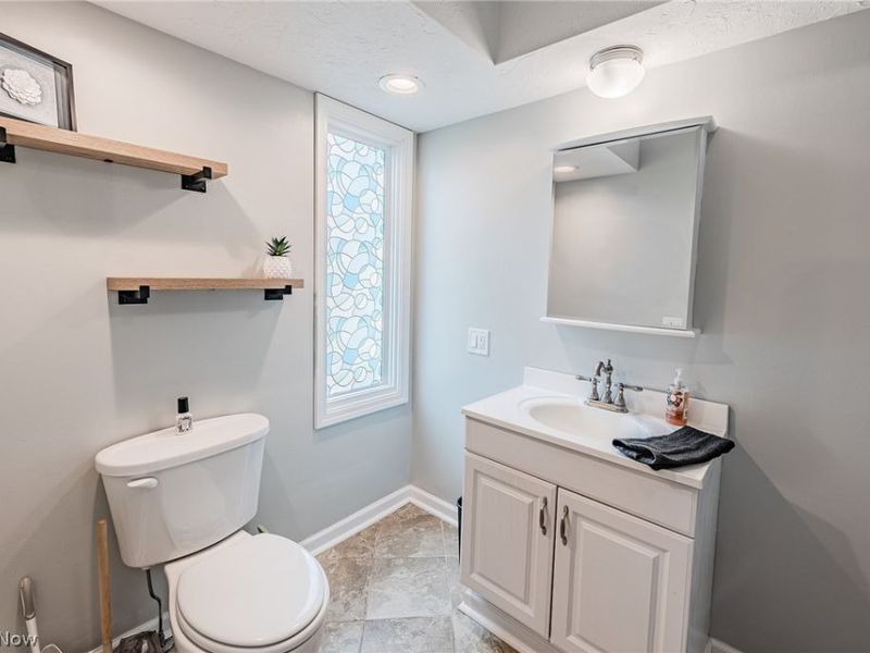 920 Howard Street, Elyria, OH 44035 Photo 13