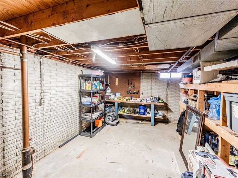 920 Howard Street, Elyria, OH 44035 Photo 21