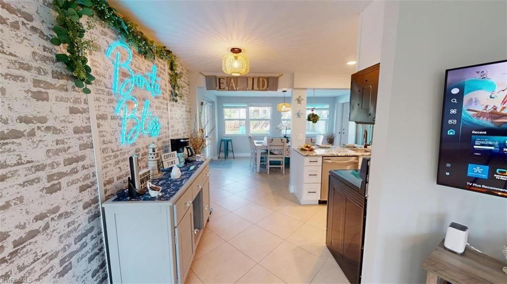 560 E Valley Dr, Bonita Springs, FL 34134 Photo