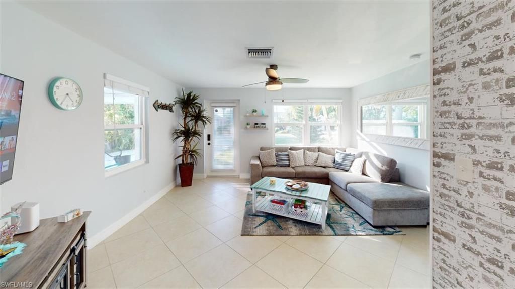 560 E Valley Dr, Bonita Springs, FL 34134 Photo