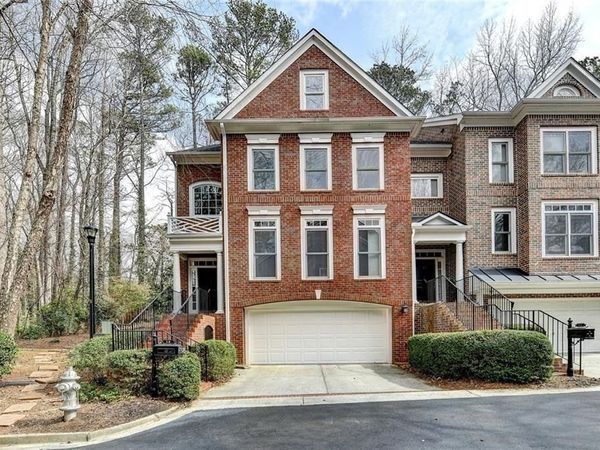 10 Carrington Way NE, Atlanta, GA 30328