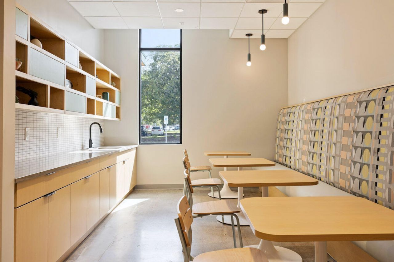 5841 Rivers Avenue Photo 8