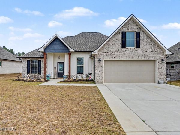 14636 Lillian Way, Ocean Springs, MS 39565