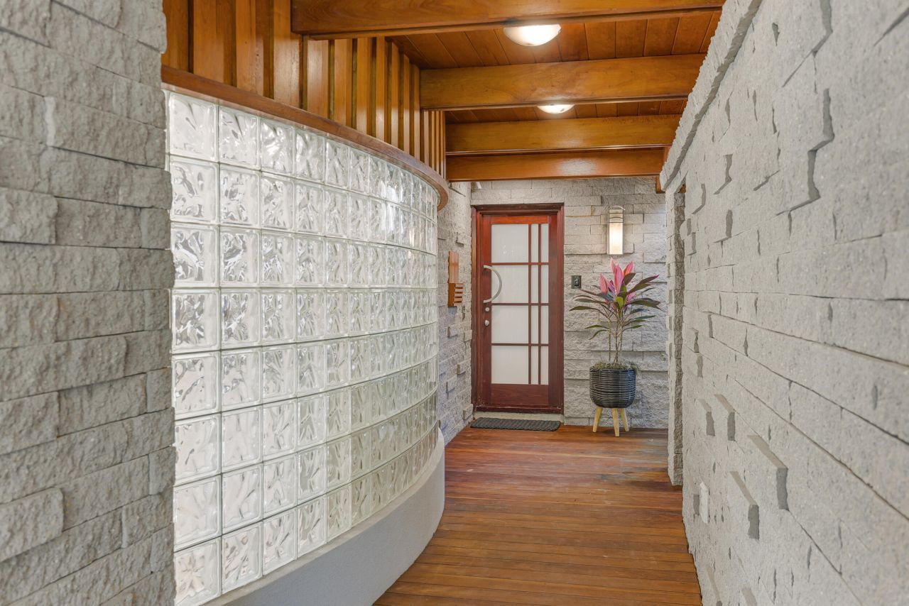 901 Red Coat Run Photo 12