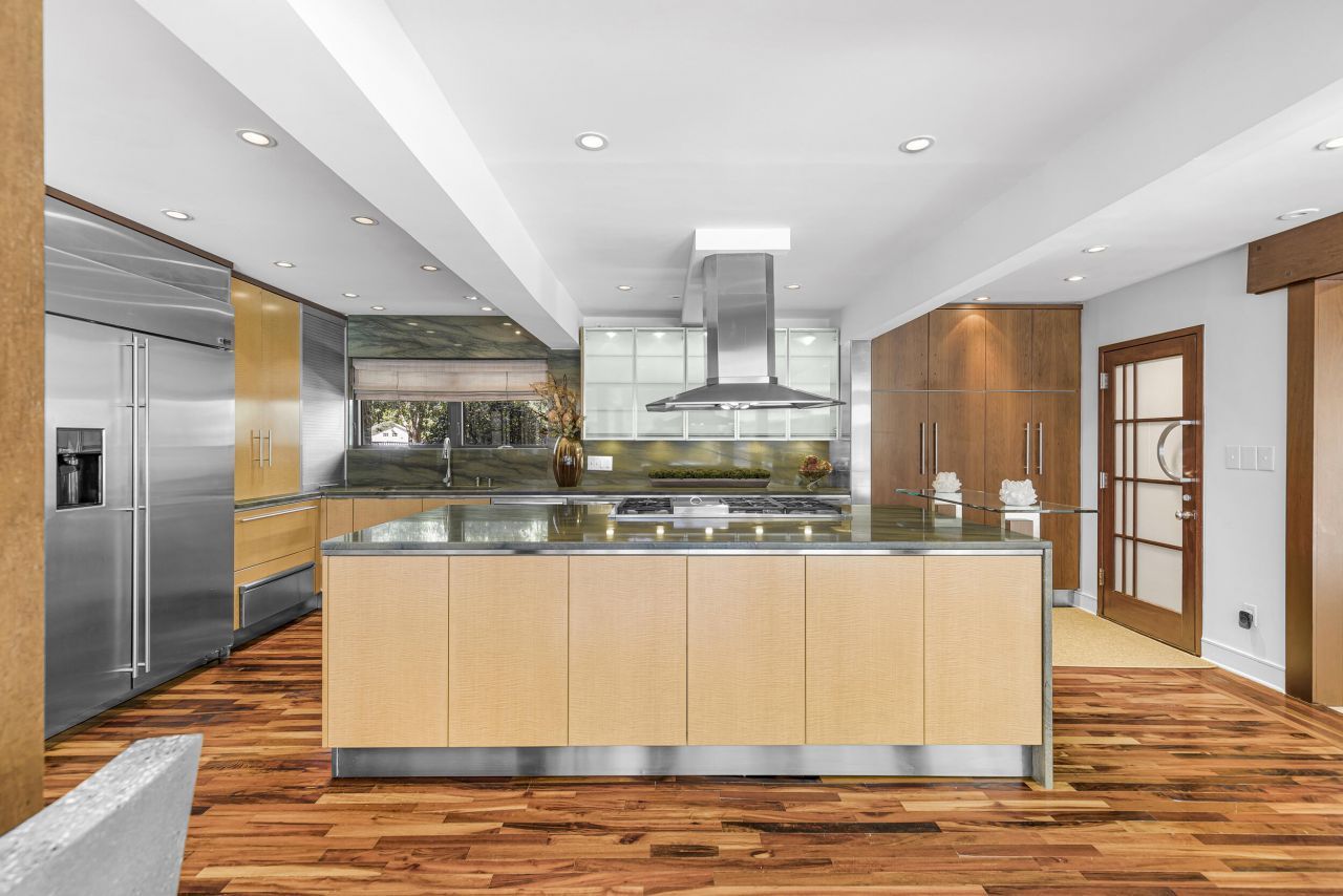 901 Red Coat Run Photo 16