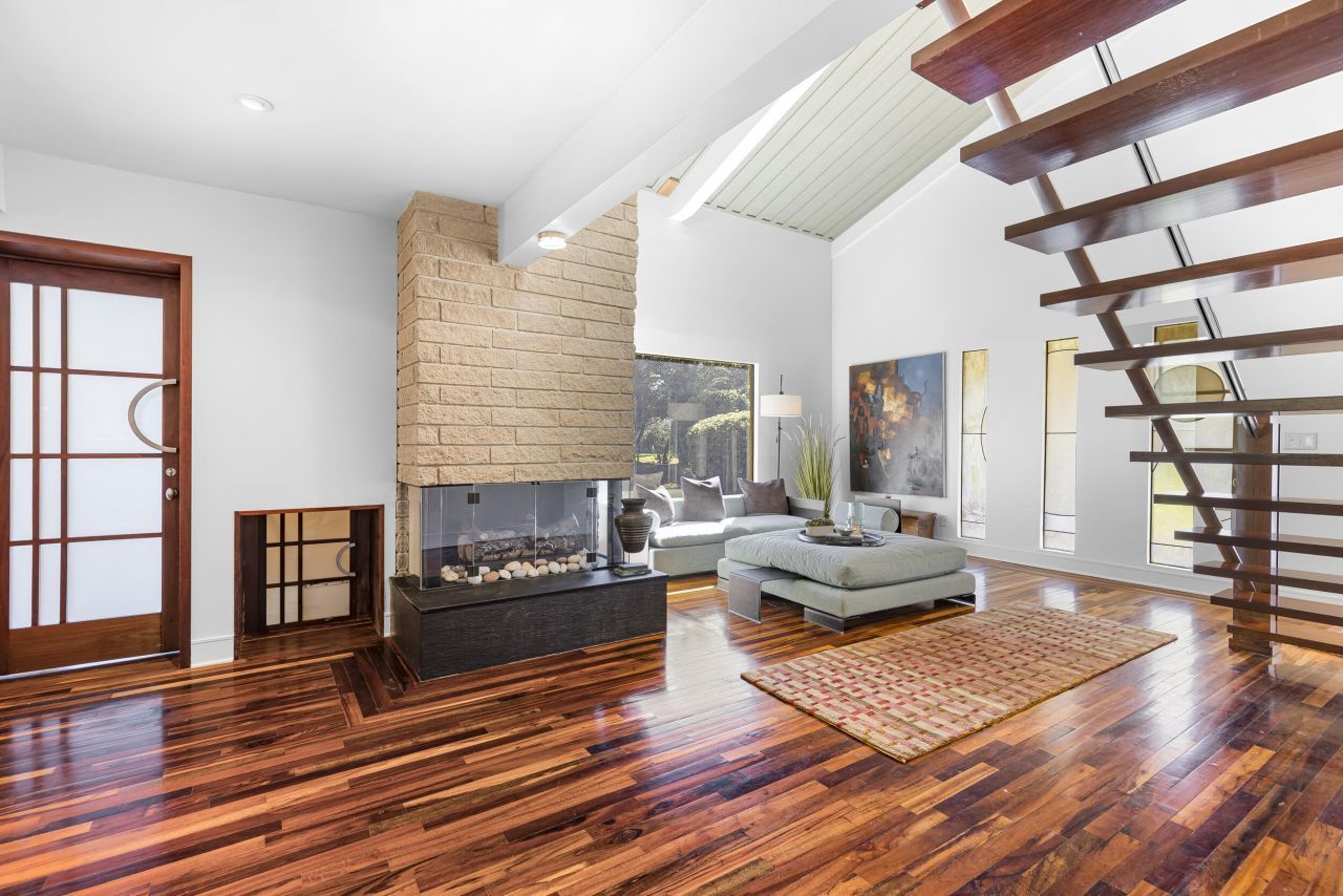 901 Red Coat Run Photo 27