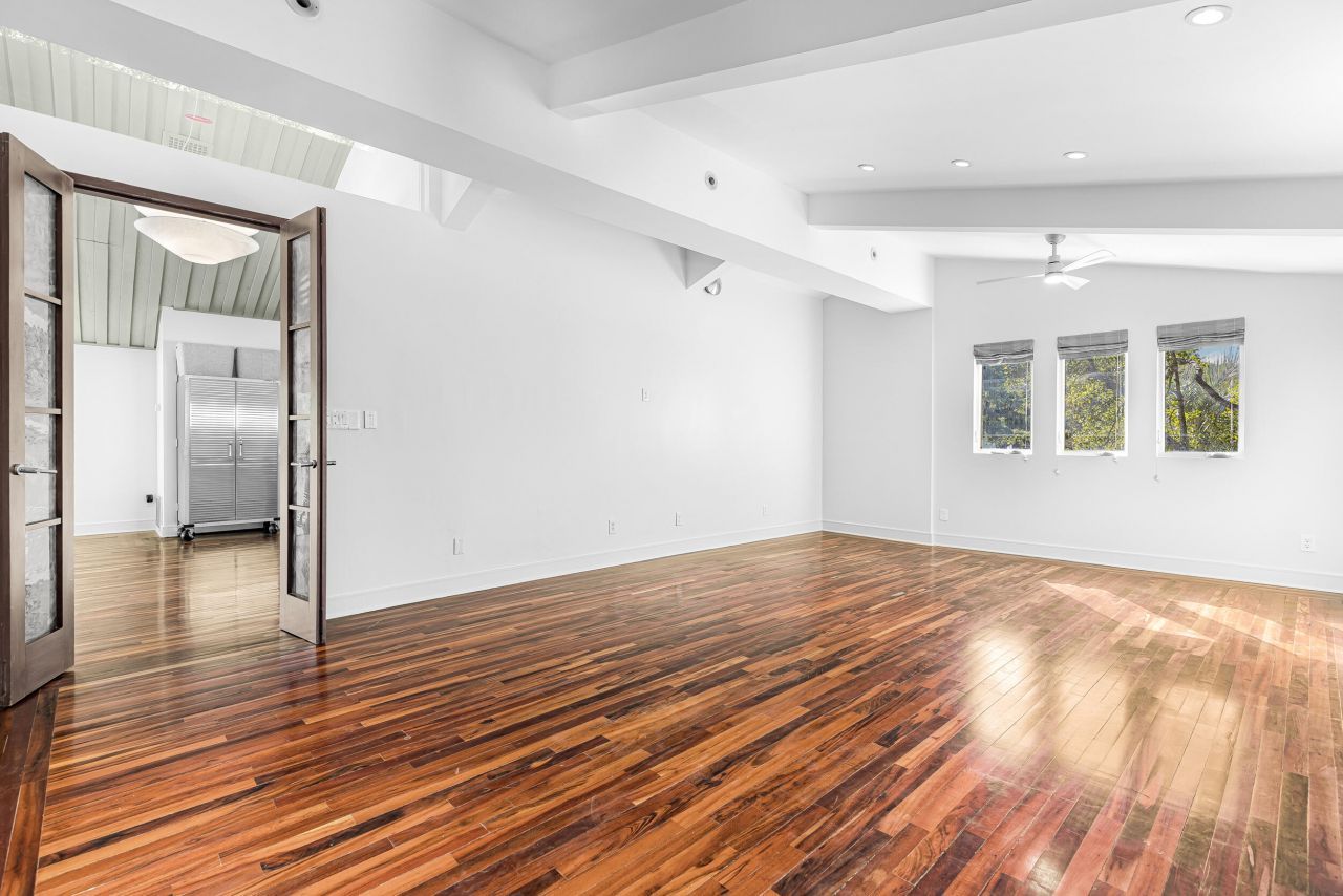 901 Red Coat Run Photo 45