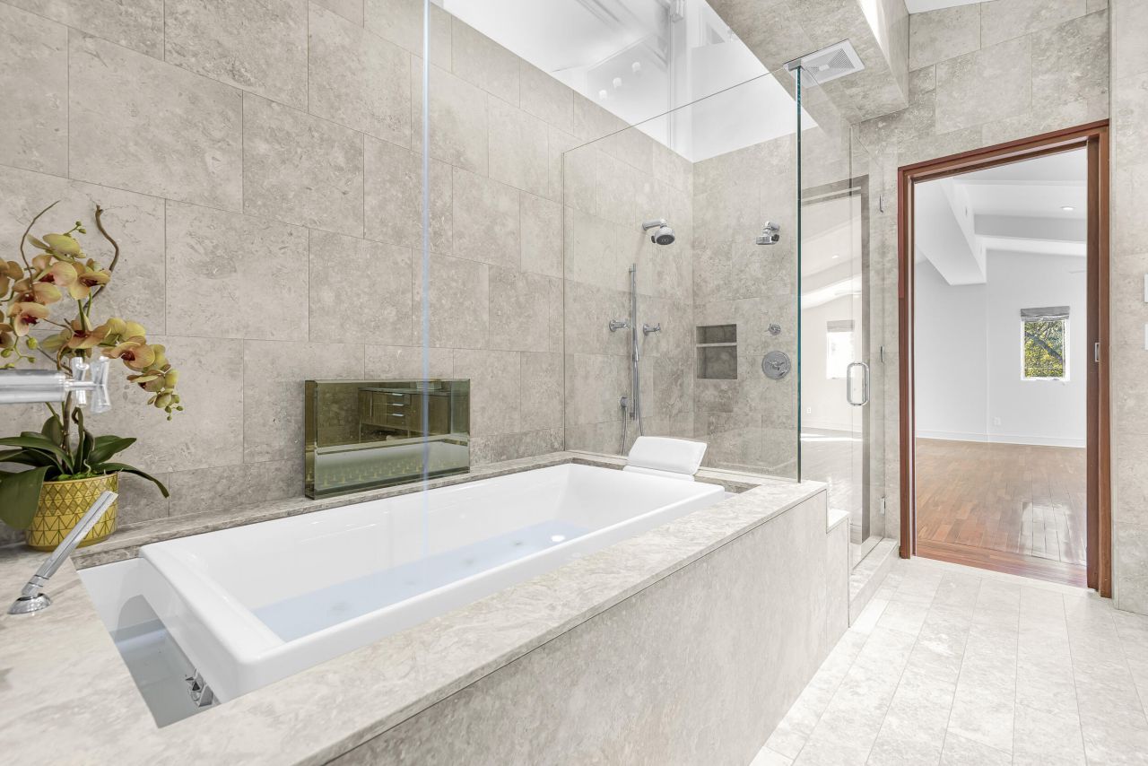 901 Red Coat Run Photo 54