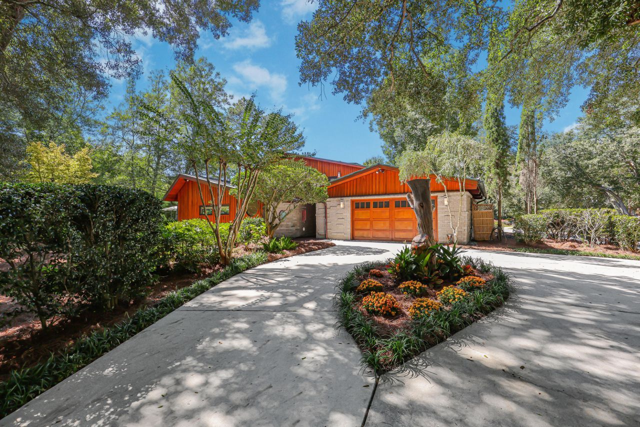 901 Red Coat Run Photo 6