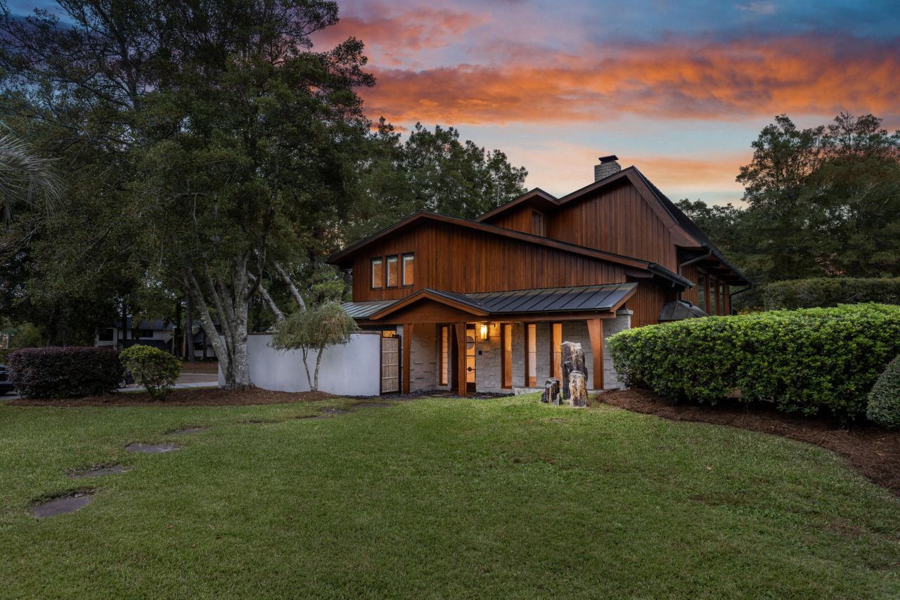 901 Red Coat Run Photo 7