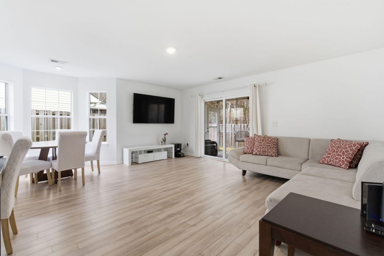 4875 Carnoustie Court Photo 6