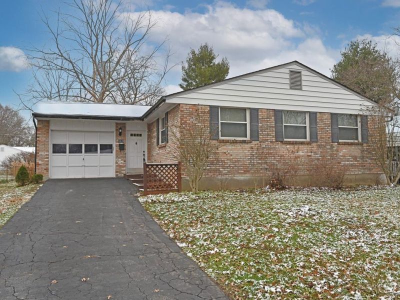 3320 River Hills Drive, Newtown, OH 45244 Photo 2