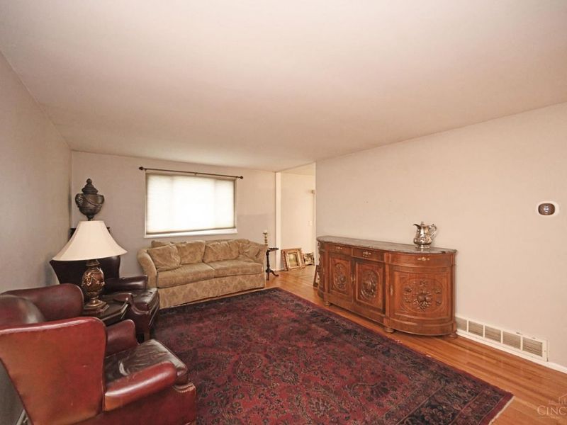 3320 River Hills Drive, Newtown, OH 45244 Photo 7