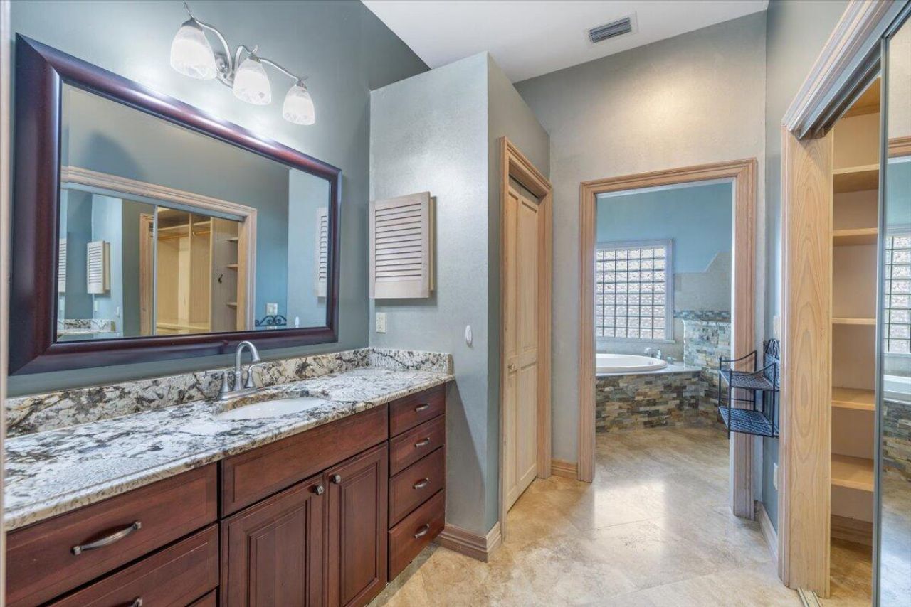 2204 5th Court Se, Vero Beach, FL 32962 Photo