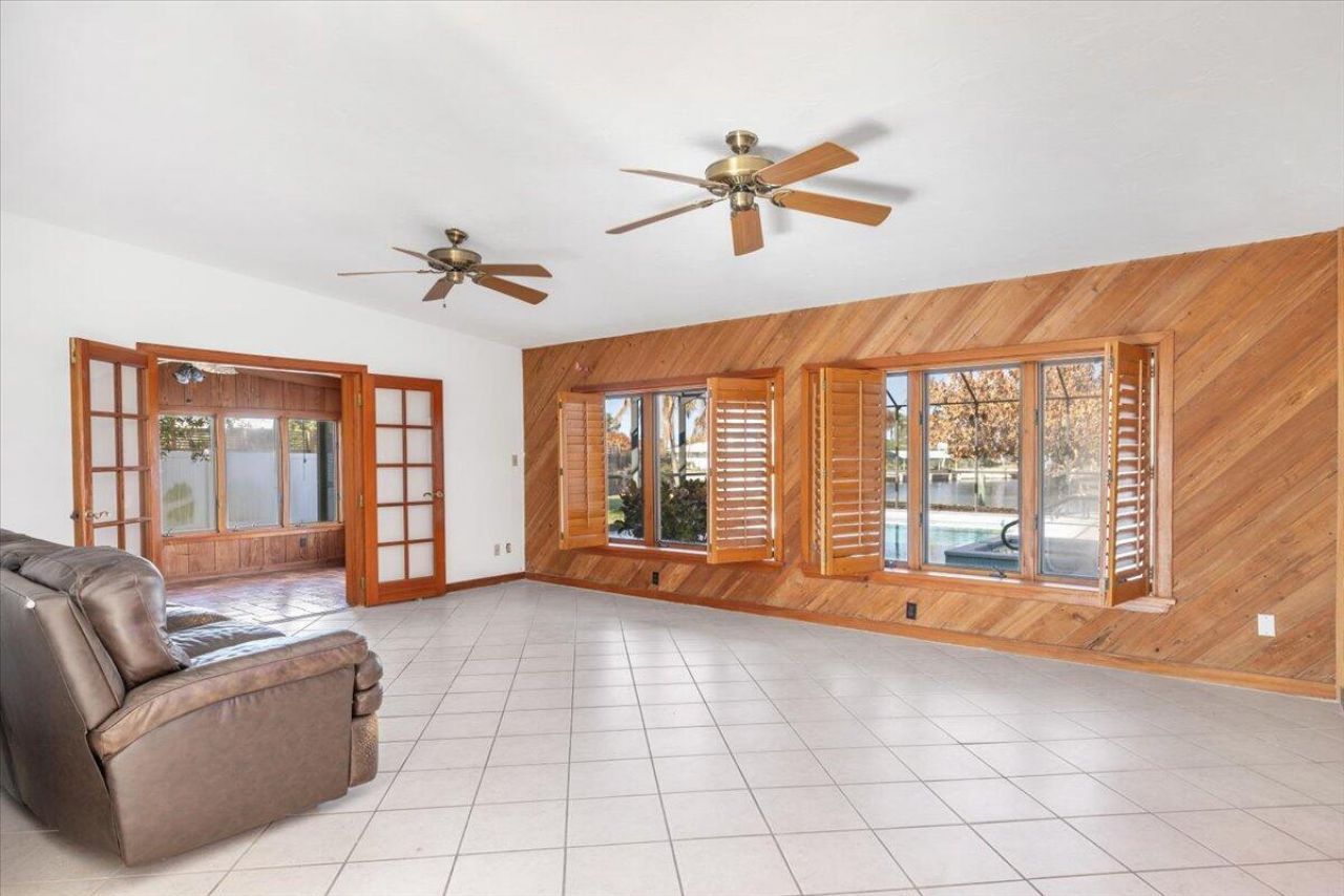 2204 5th Court Se, Vero Beach, FL 32962 Photo