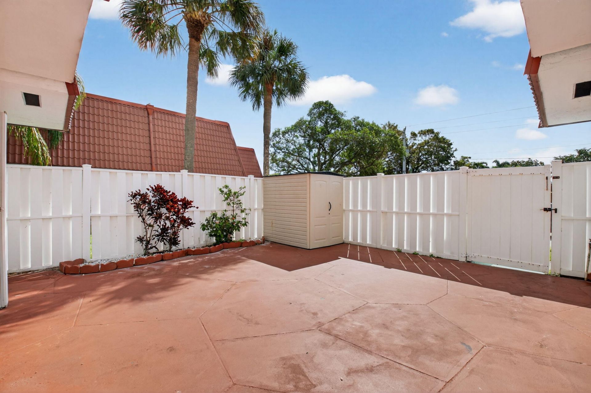 1423 SW 28th Avenue, Unit 11 B, Boynton Beach, FL 33426 Photo