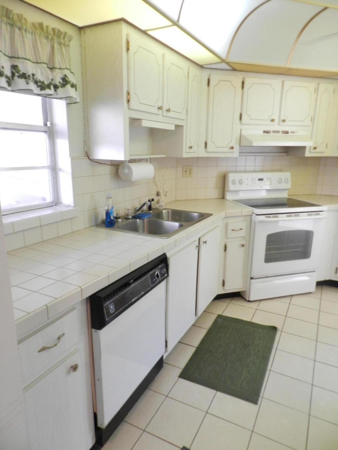 4 Greenway Village N N, Unit 107, Royal Palm Beach, FL 33411 Photo