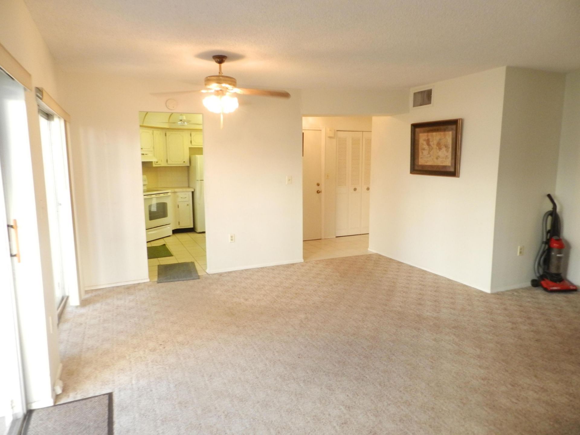 4 Greenway Village N N, Unit 107, Royal Palm Beach, FL 33411 Photo