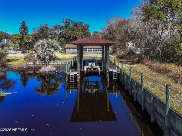 4242 HILLWOOD Road, Jacksonville, FL 32223