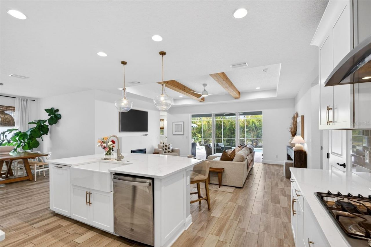 2119 Woodleaf Hammock Court, Lakewood Ranch, FL 34211 Photo