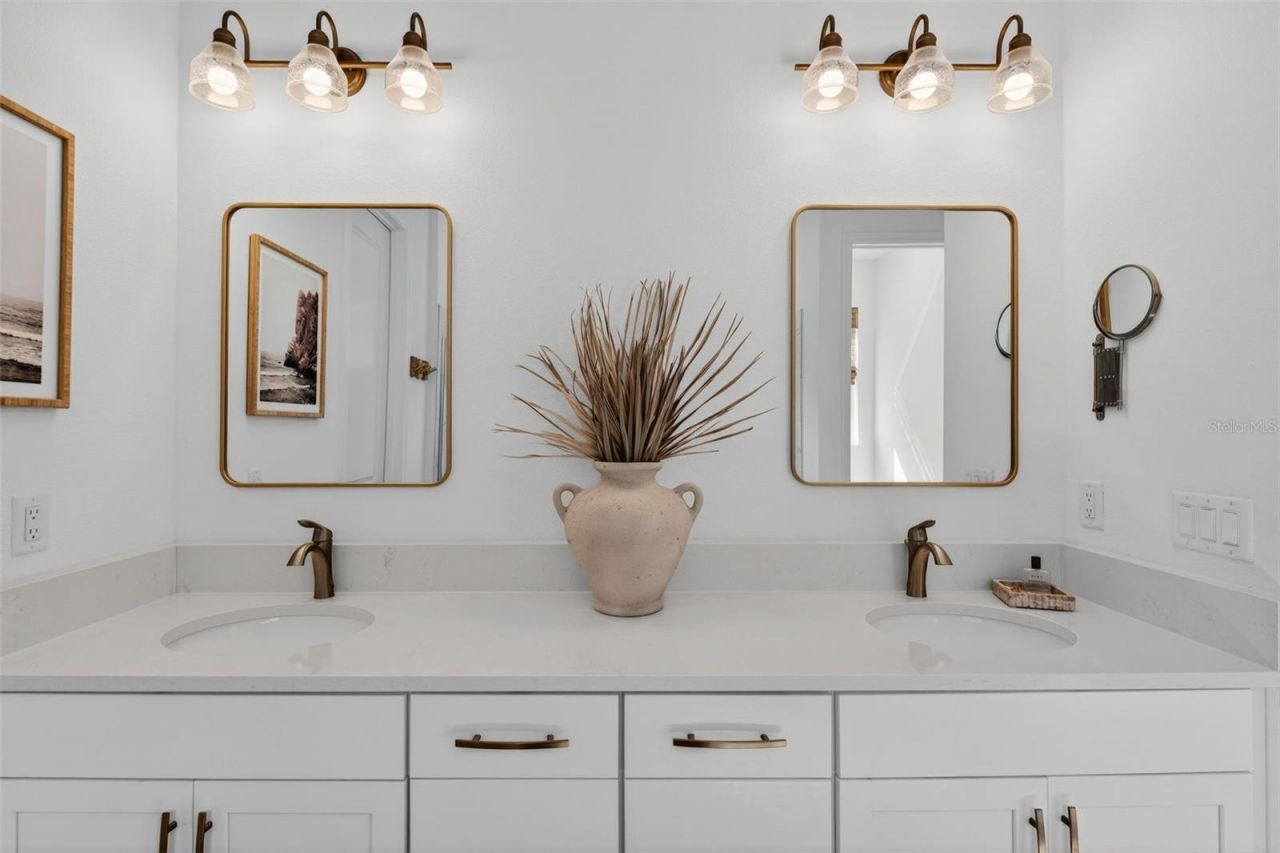 2119 Woodleaf Hammock Court, Lakewood Ranch, FL 34211 Photo