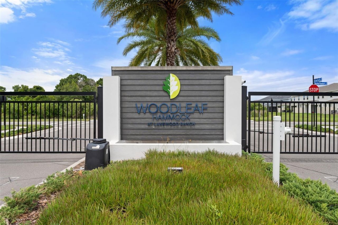 2119 Woodleaf Hammock Court, Lakewood Ranch, FL 34211 Photo