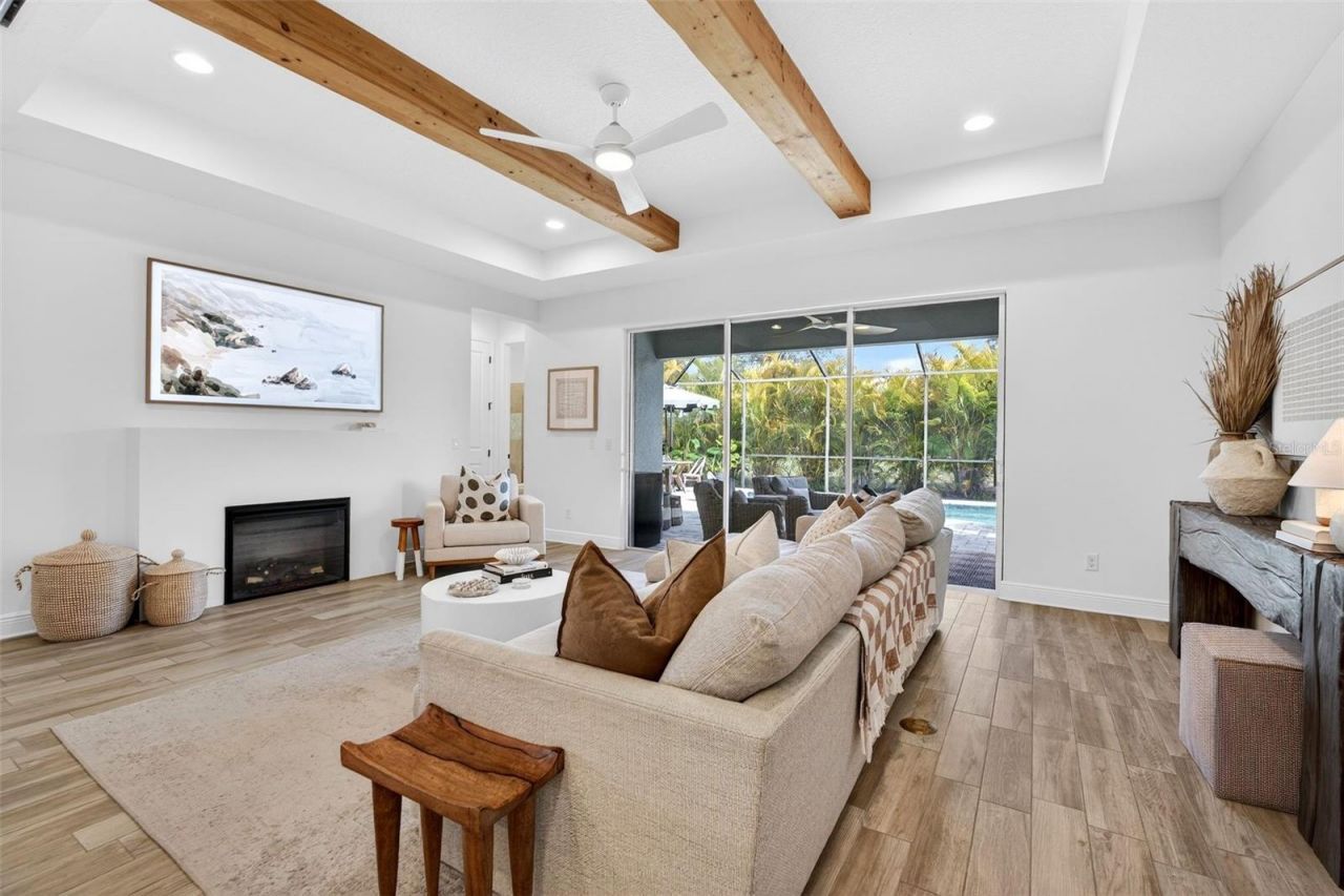 2119 Woodleaf Hammock Court, Lakewood Ranch, FL 34211 Photo