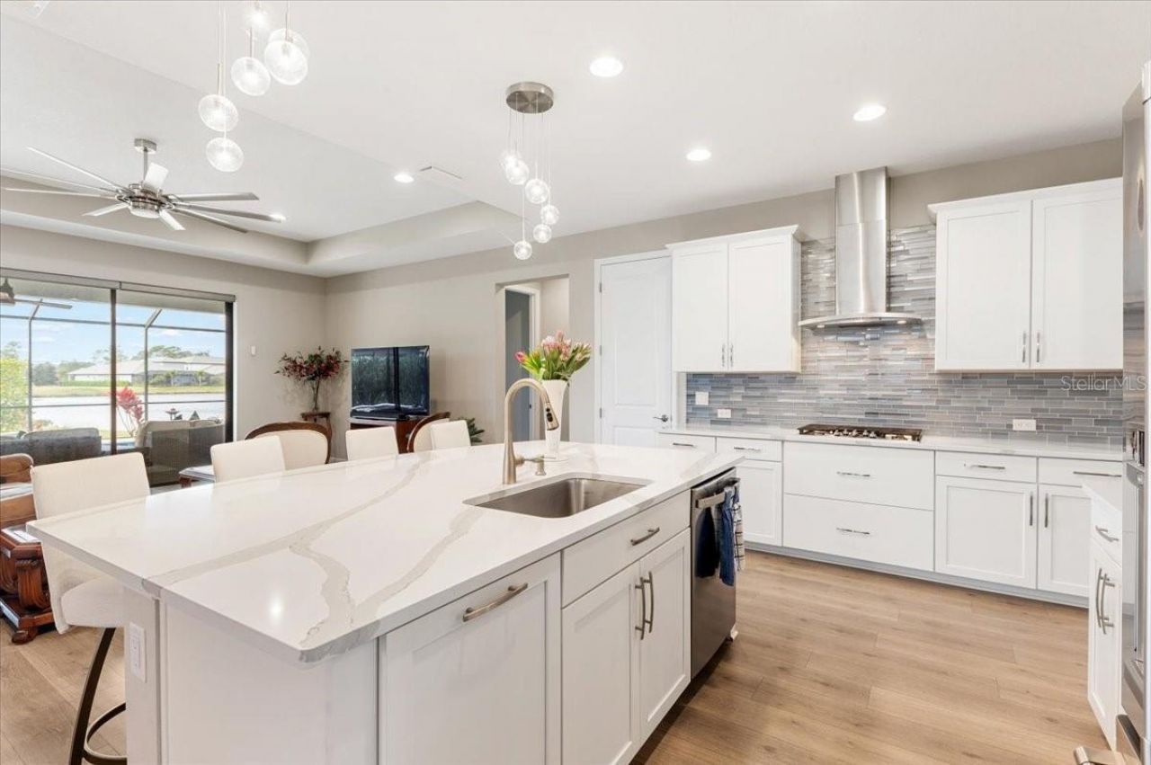 2024 Woodleaf Hammock Court, Bradenton, FL 34211 Photo