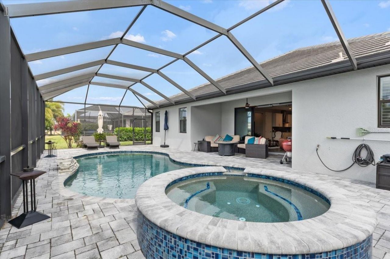 2024 Woodleaf Hammock Court, Bradenton, FL 34211 Photo